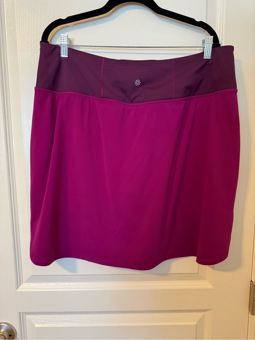 Athleta Active Skort in Magenta Berry - Picture 2 of 3